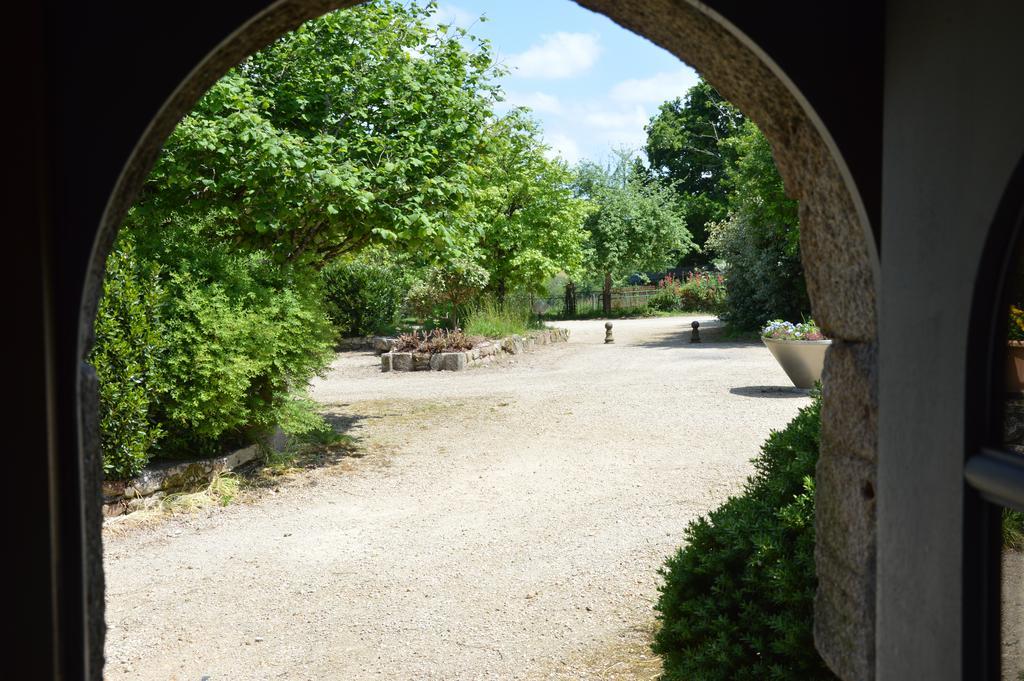 La Grange De Coatelan Hotel Plougonven Exterior foto